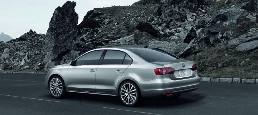  Volkswagen Jetta 2011 года  (фото 16 из 139)